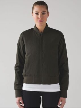 Lululemon Non-Stop Bomber (Reversible)
Dark Olive